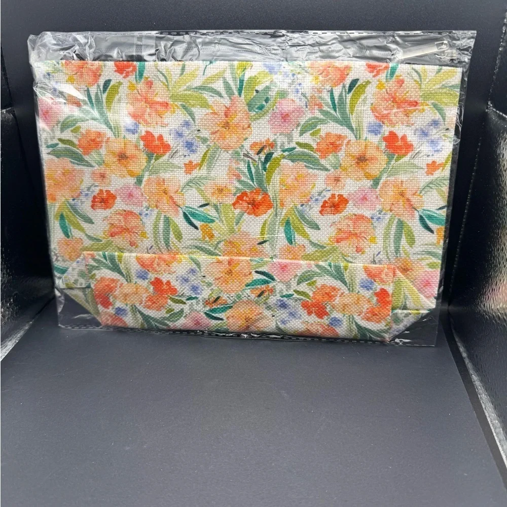 Brand new Floral Print Make up Bag